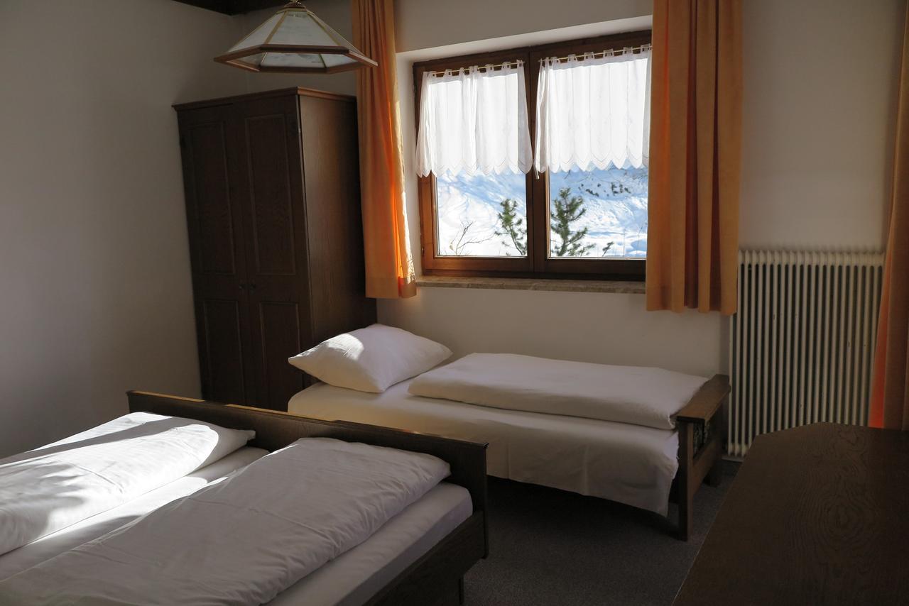 Haus Enzian Apartment Sankt Johann im Pongau Ruang foto