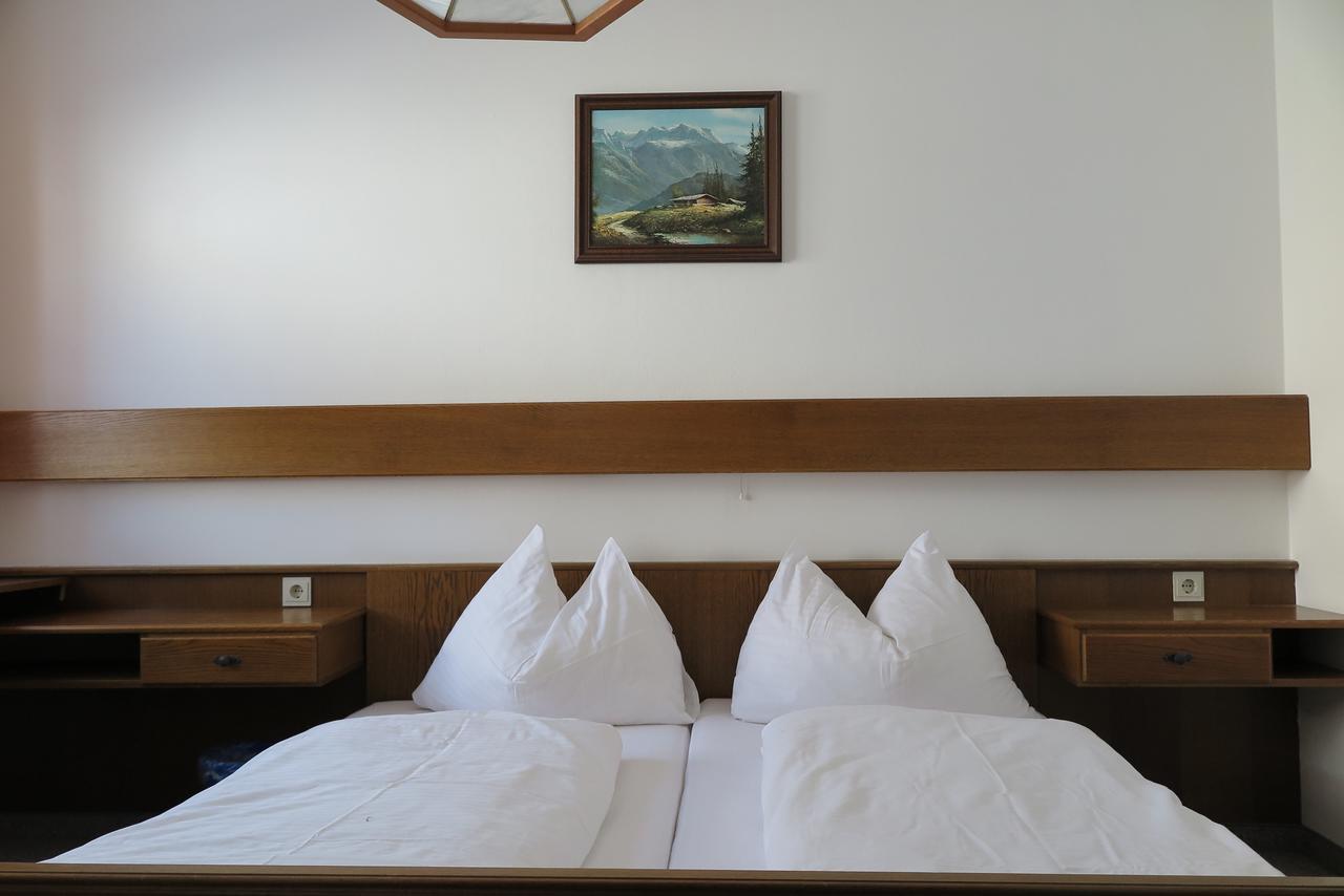 Haus Enzian Apartment Sankt Johann im Pongau Ruang foto